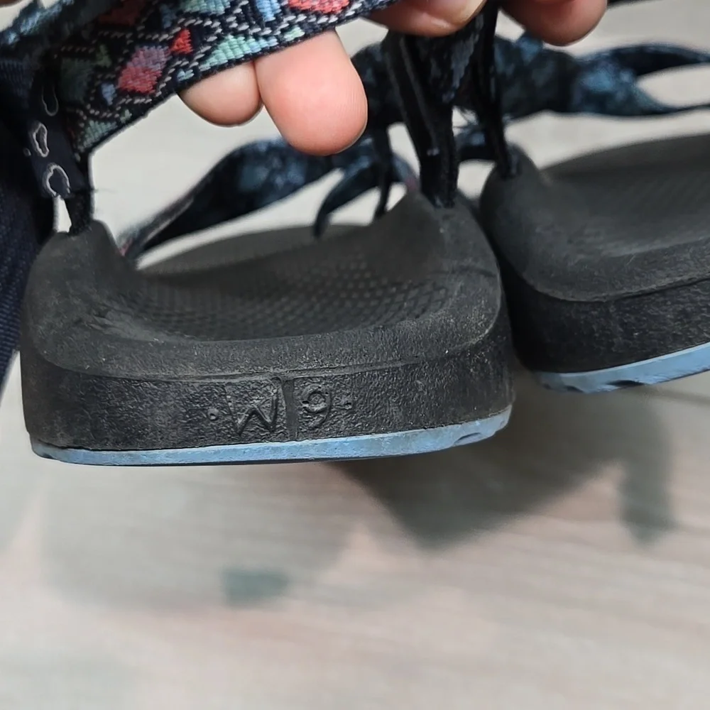 Chaco Women Loop Toe Outdoor Hiking Sandals shoes sz 9